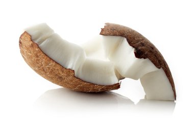 Hindistan cevizi yakın çekim üzerinde beyaz izole