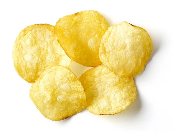 Heap Saltade Chips Isolerad Vit Bakgrund Ovanifrån — Stockfoto