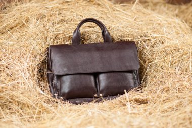saman deri çanta