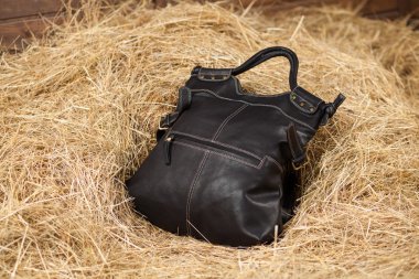 saman deri çanta