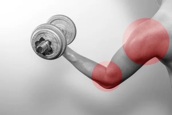 Vücut geliştirme, renkli daireler ama risk kas gerilme.