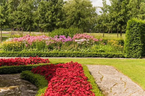 İsveç 'te bir bahçenin ayrıntıları