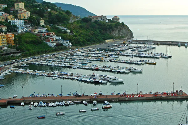 Λιμάνι του Agropoli στην Ιταλία — Φωτογραφία Αρχείου