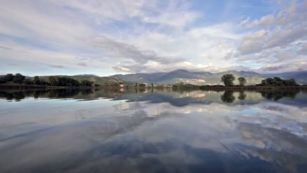 Reserve of natural lakes in Italy — Stock Video