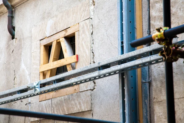 L'Aquila Abruzzo deprem sonra güvenli yapılan binalar,