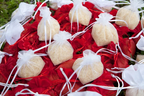 Çuval pirinç düğün için