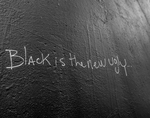 Чорний є новий огидним — стокове фото