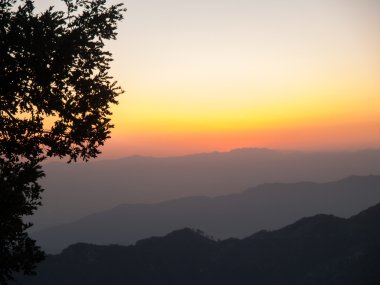 Dağ günbatımı California