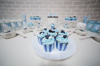 tatlı kutlama tatlı whute gri pasta mavi