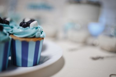 tatlı kutlama tatlı whute gri pasta mavi