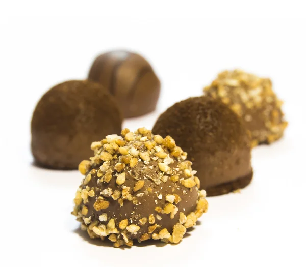Gourmet choklad pralin - isolerade — Stockfoto