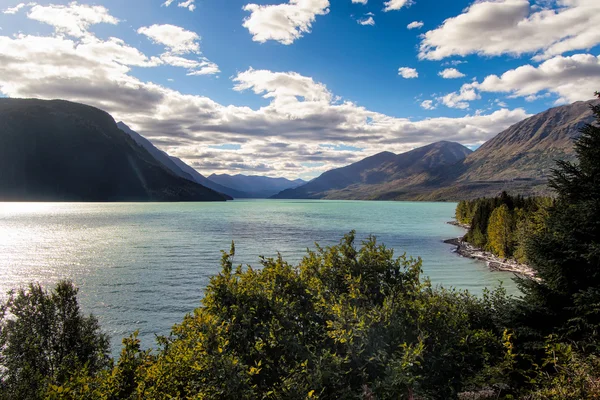 Lac Kenai depuis la route Seward — Photo