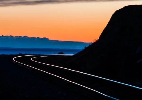 Treno binario tramonto — Foto Stock