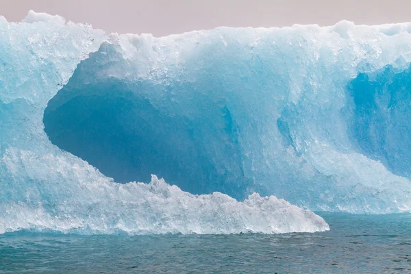 프린스 William 사운드에 빙산 — 스톡 사진