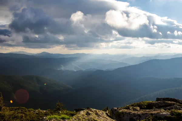 Karpat Dağları Haziran — Stok fotoğraf