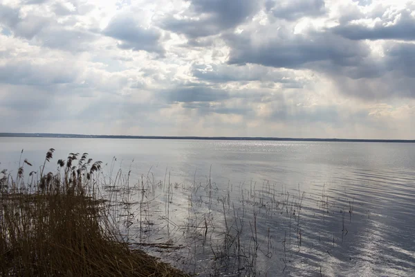 Lake and clouds — Stock Photo, Image