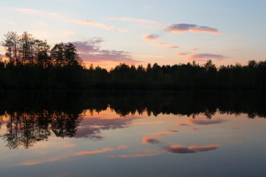 Sunset Bulvarında göl göktaşı