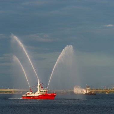 Tekne Rusya Emercom, Volga, yaz 2015 ateş