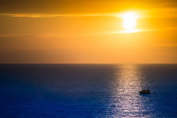 Majestuoso atardecer. Mar Negro . — Foto de Stock