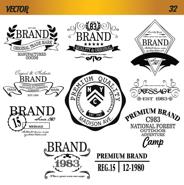 Jeu d'étiquettes de typographie de vacances l'été, des 