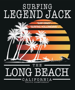 sörf binici ile plajda palmiye ağaçları