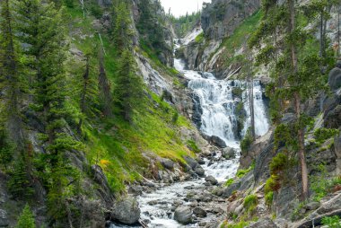 Mistik Şelalesi, Little Firehole Nehri boyunca, Yellowstone Natio