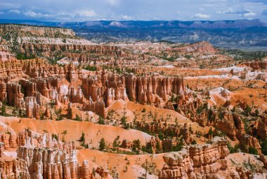  Bryce Canyon doğal görünümünü noktasından günbatımı, Utah, ABD