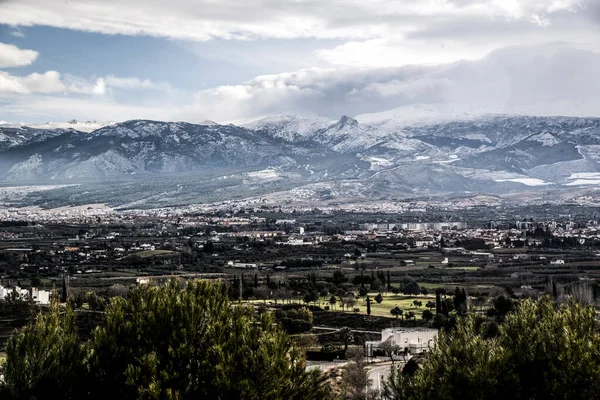 Paysage Avec Montagnes Enneigées Ligne Ville Grenade — Photo