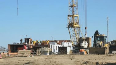 Oluşturucu için arka plan inşaat alanına gider