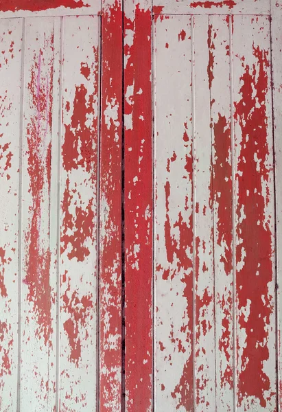 De rode verf van woods is peeling uit behang — Stockfoto