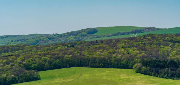 Cerro Zalostina Las Montañas Biele Karpaty Desde Prado Sobre Pueblo —  Fotos de Stock