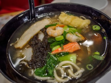 Çin deniz ürünleri şehriye