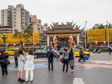 20 Mart 2016 Taipei, Tayvan Lungshan Tapınağı
