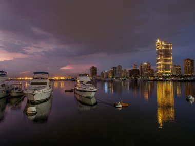 15 Mayıs 2016 Manila Bay Harbour Meydanı