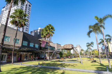 13 Mayıs 2021 Pazar günü Makati, Manila, Filipinler 'deki Bonifacio High Street' te