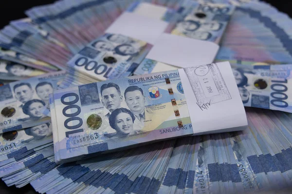 Uma Pilha Mil Notas Filipinas Dinheiro Notas Mil Dólares Imagem — Fotografia de Stock