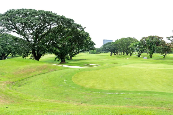 フィリピンのゴルフ場の美しい風景 — ストック写真