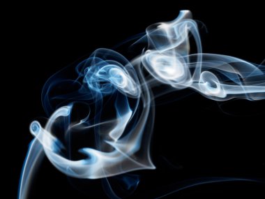 dumanı siyah arkaplanda