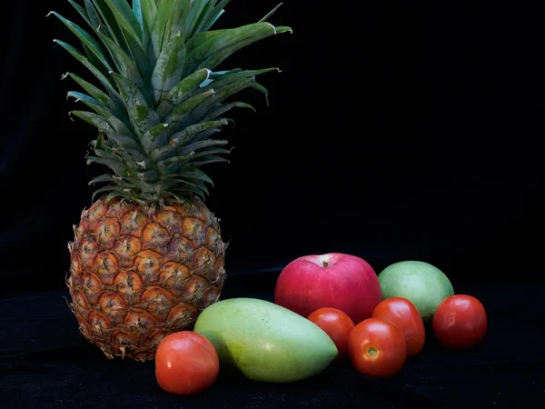 Green Mango, Pineapple  and apple — Stock Photo, Image