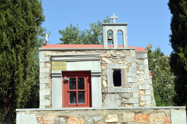 Piccolo santuario in campagna — Foto Stock