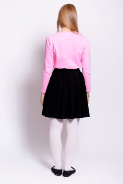 Genç kız öğrenci. İzole stüdyo portre