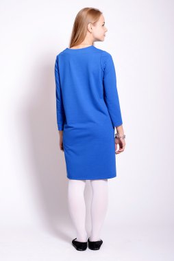 Genç kız öğrenci. İzole stüdyo portre