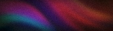 Kavisli bir ışık süpürgesinde kırmızı, mor, mavi, yeşil ve turuncu karışımlı karamsar kumlu arka plan. Bulanık geniş 4K duvar kağıdı şablonu
