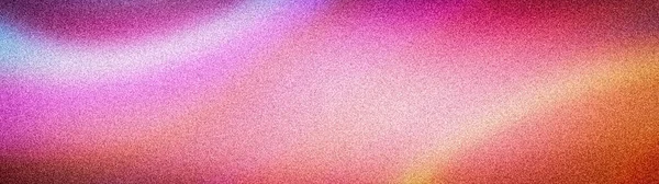 Pembe, kırmızı, turuncu ve mor karışımı parlak, yumuşak bir odak noktası olan canlı, soyut gradyan. Bulanık geniş 4K duvar kağıdı şablonu