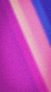 Parlak mor, sıcak pembe ve asil mavilerden oluşan köşegen şeritleri olan parlak soyut arkaplan. Dinamik, yüksek doygunluklu renk karışımı belirgin taneli gürültü dokusu ve yumuşak bulanıklık