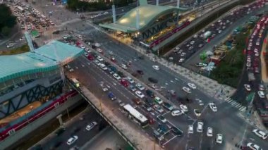 Meşgul Trafiğin Hava Zaman Çizelgesi 4K Tel Aviv İsrail - Hashalom