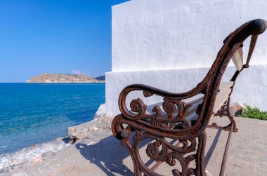 Plaka, Crete bir tezgah görünümünden Spinalonga.