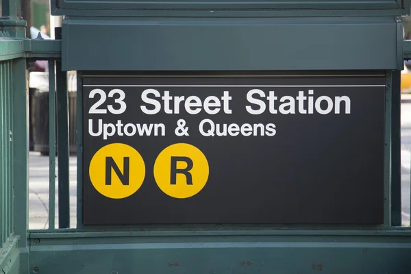 ABD - New York - Metro işareti