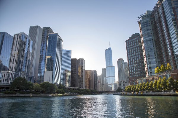 The city of Chicago is most widely recognized as the 