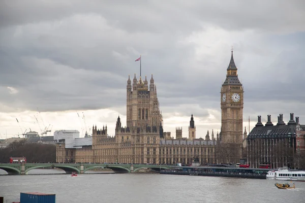 Reino Unido - Londres - El Big Ben y el Palacio de Westminster — Foto de Stock